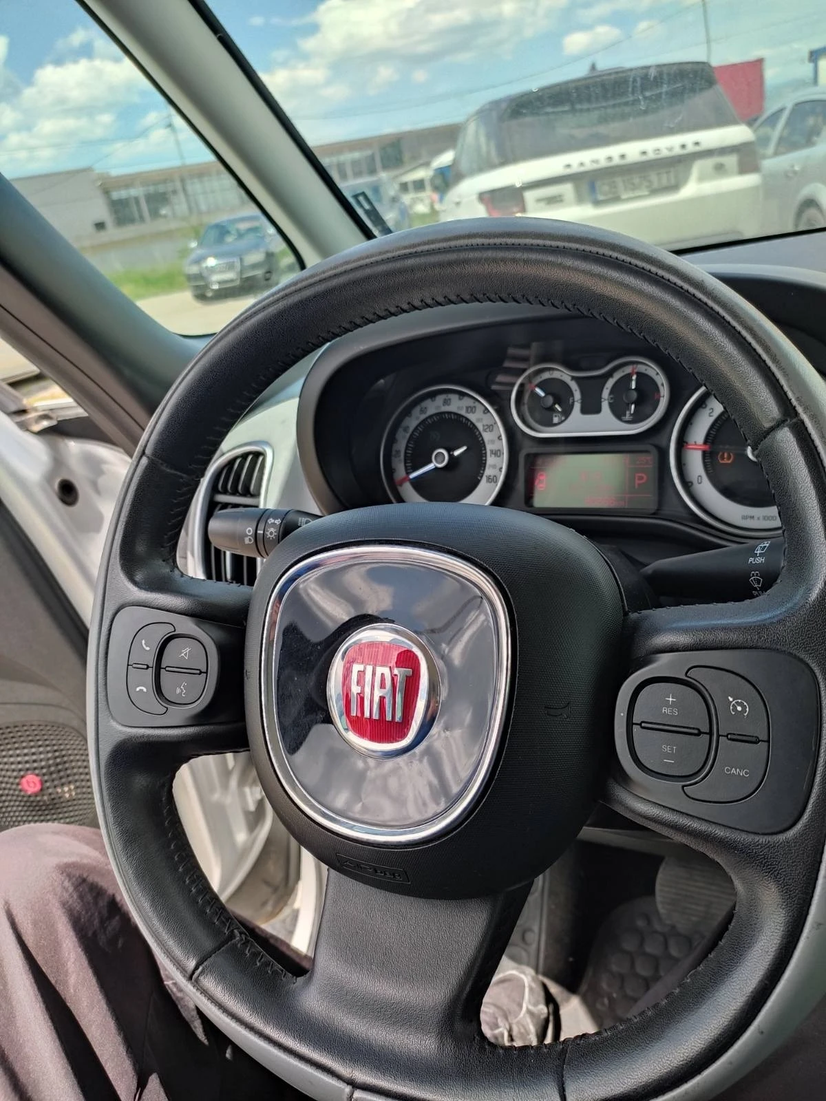 Fiat 500L 1.4 турбо - изображение 9