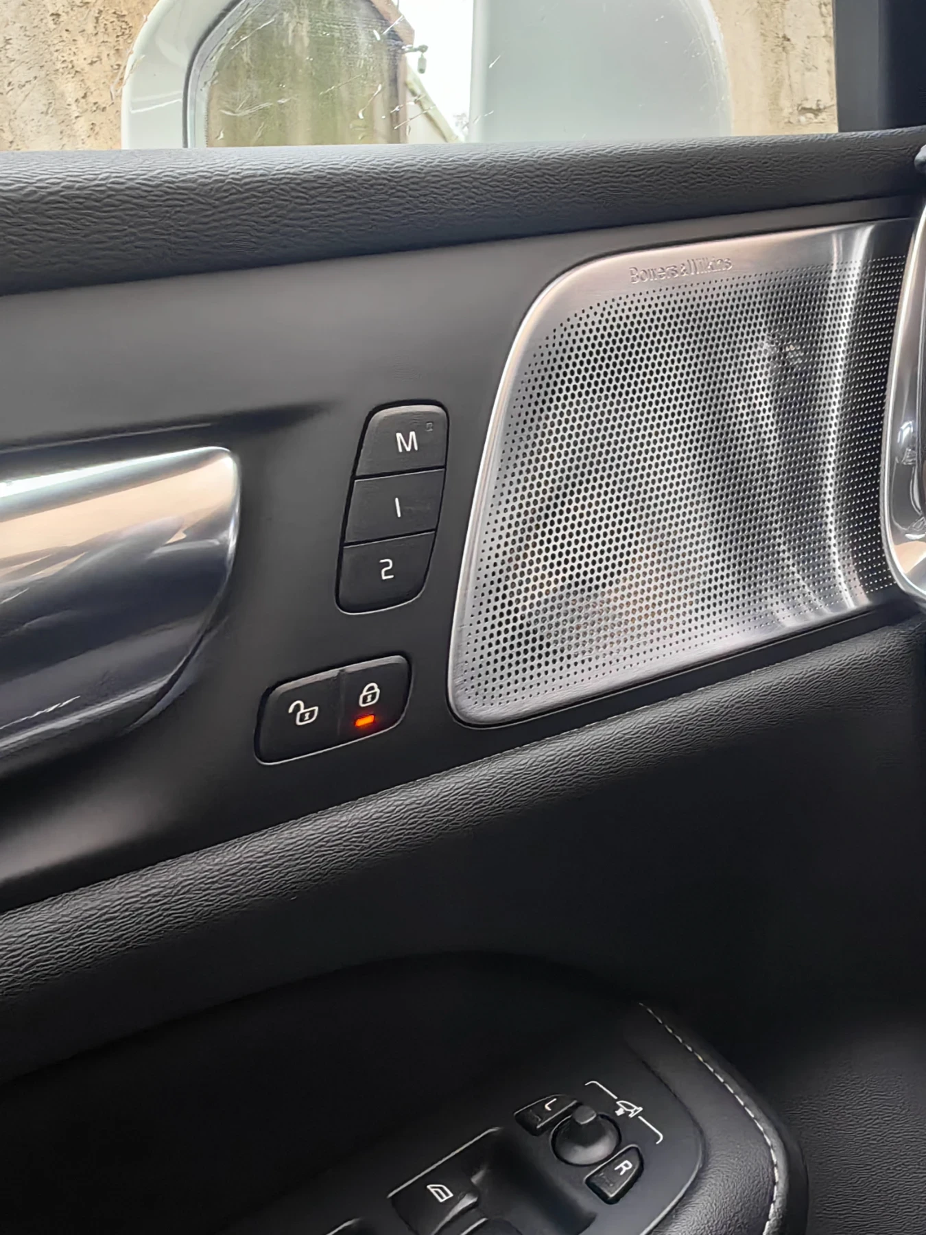 Volvo S60 T8 Inscription+ + +    360    | Mobile.bg   15