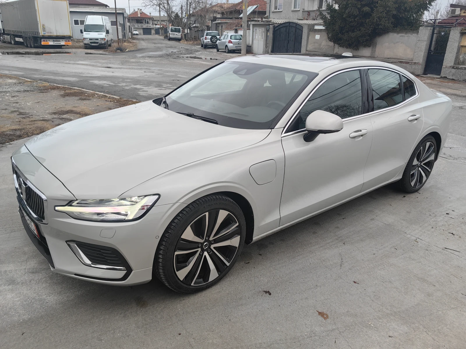 Volvo S60 T8 Inscription+ + +    360 ПОДГРЕВ ОБДУХВАНЕ МАСАЖ - изображение 3