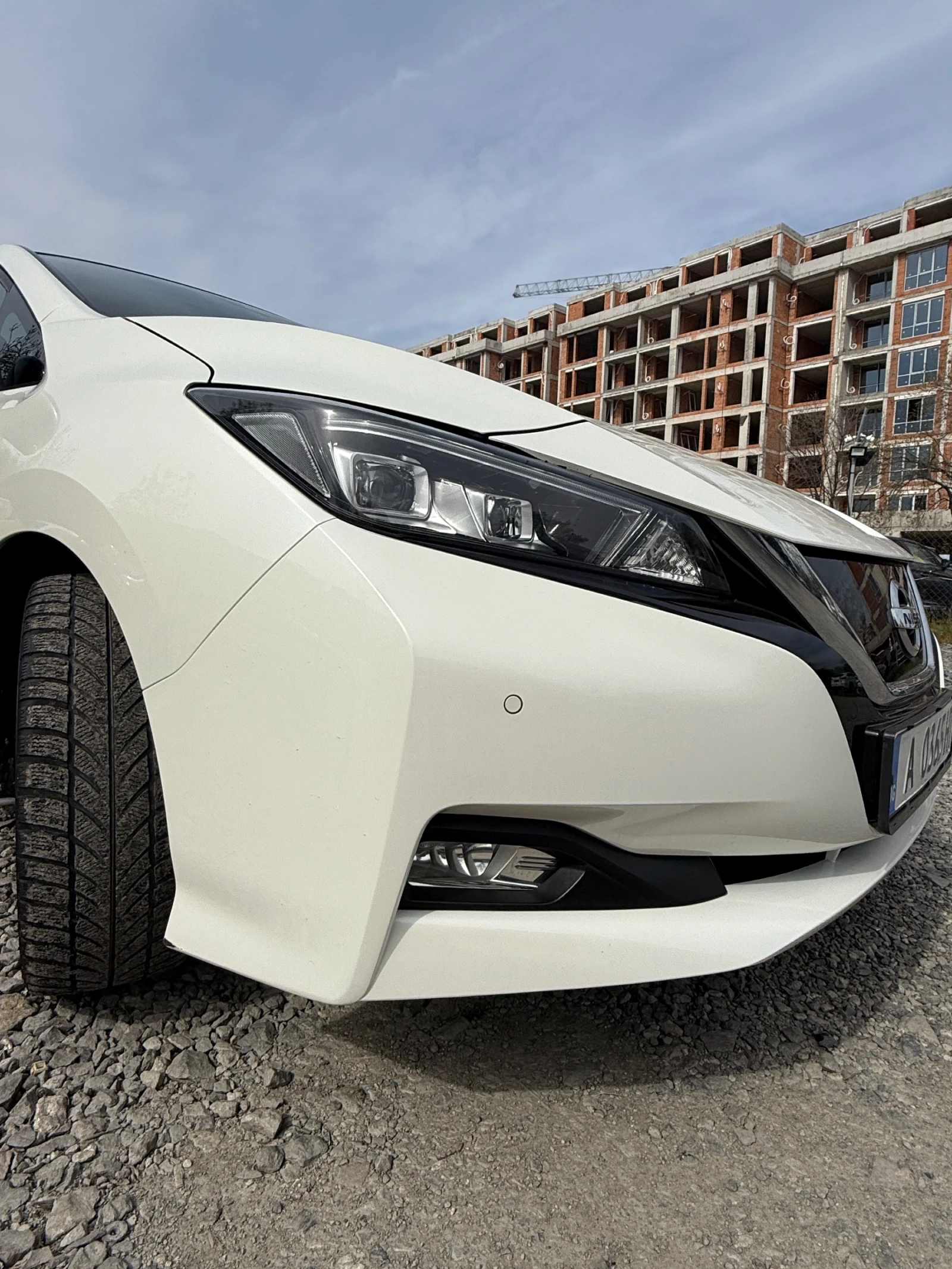 Nissan Leaf   - изображение 2