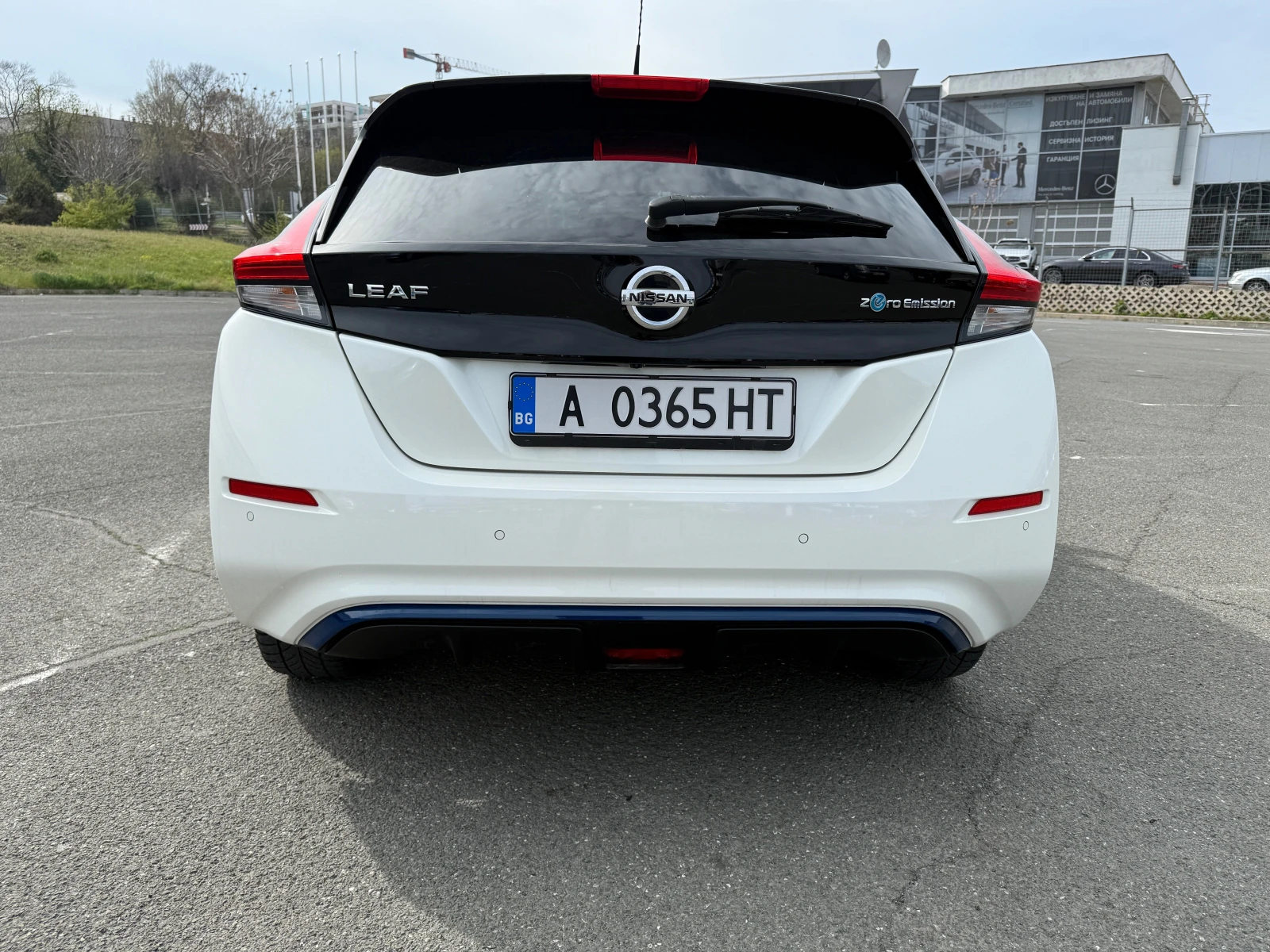 Nissan Leaf   - изображение 9