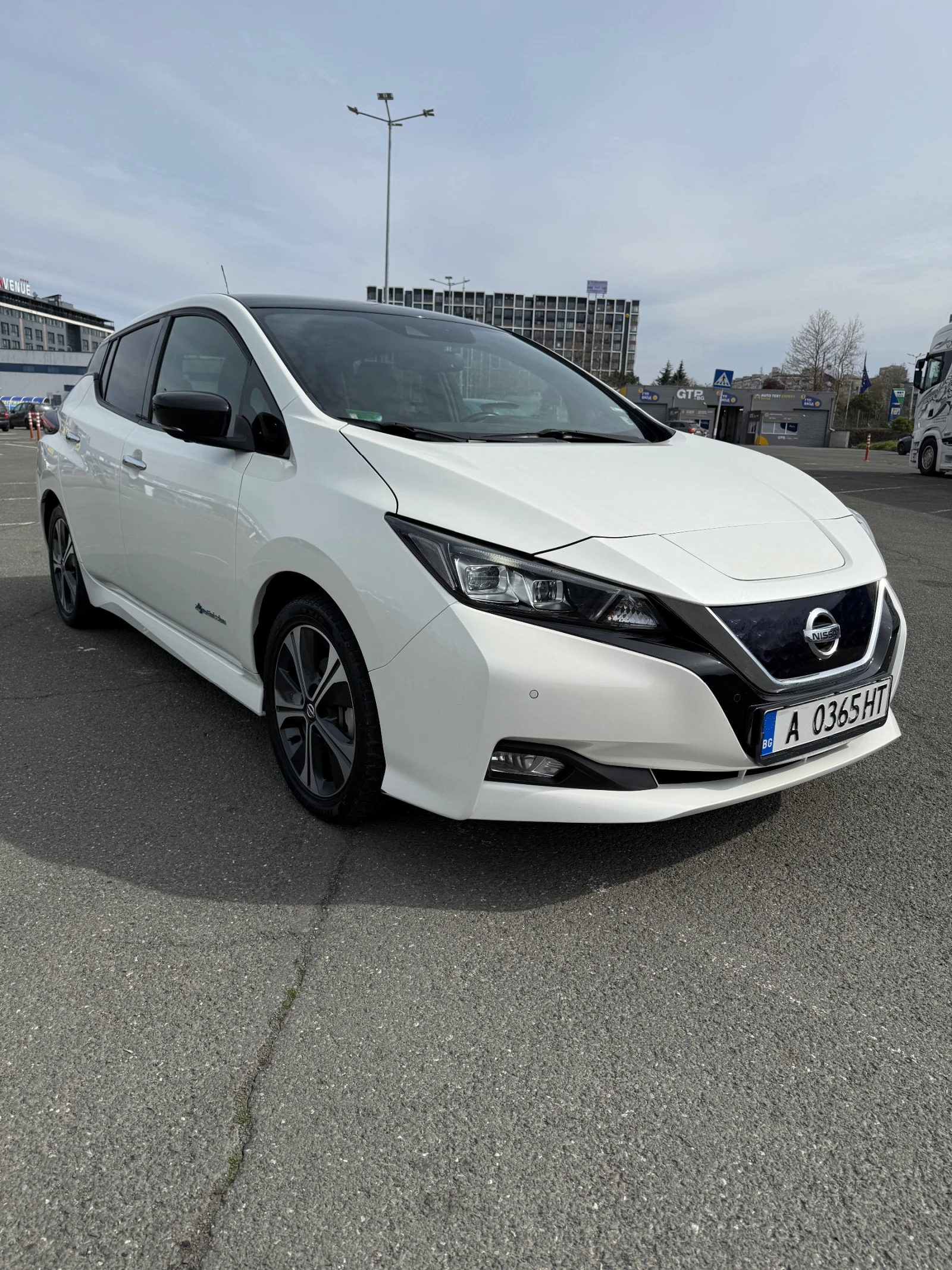 Nissan Leaf   - изображение 5
