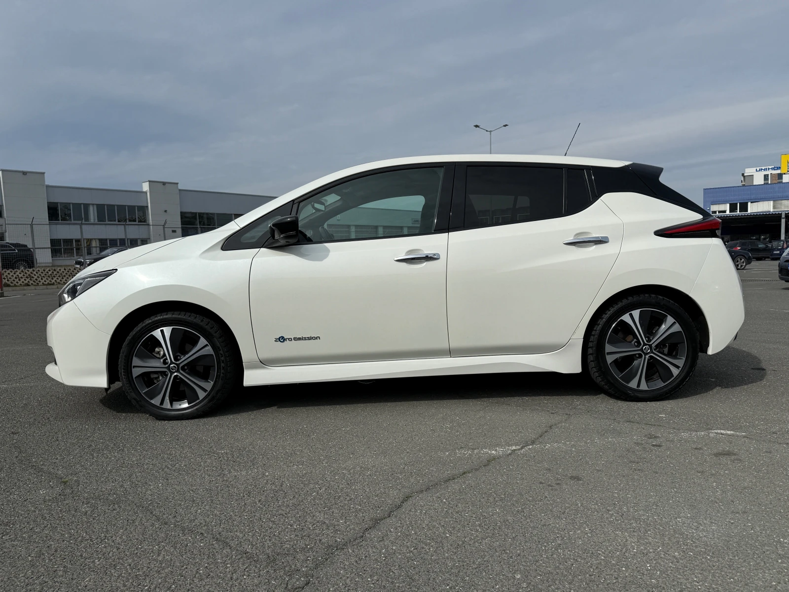 Nissan Leaf   - изображение 8