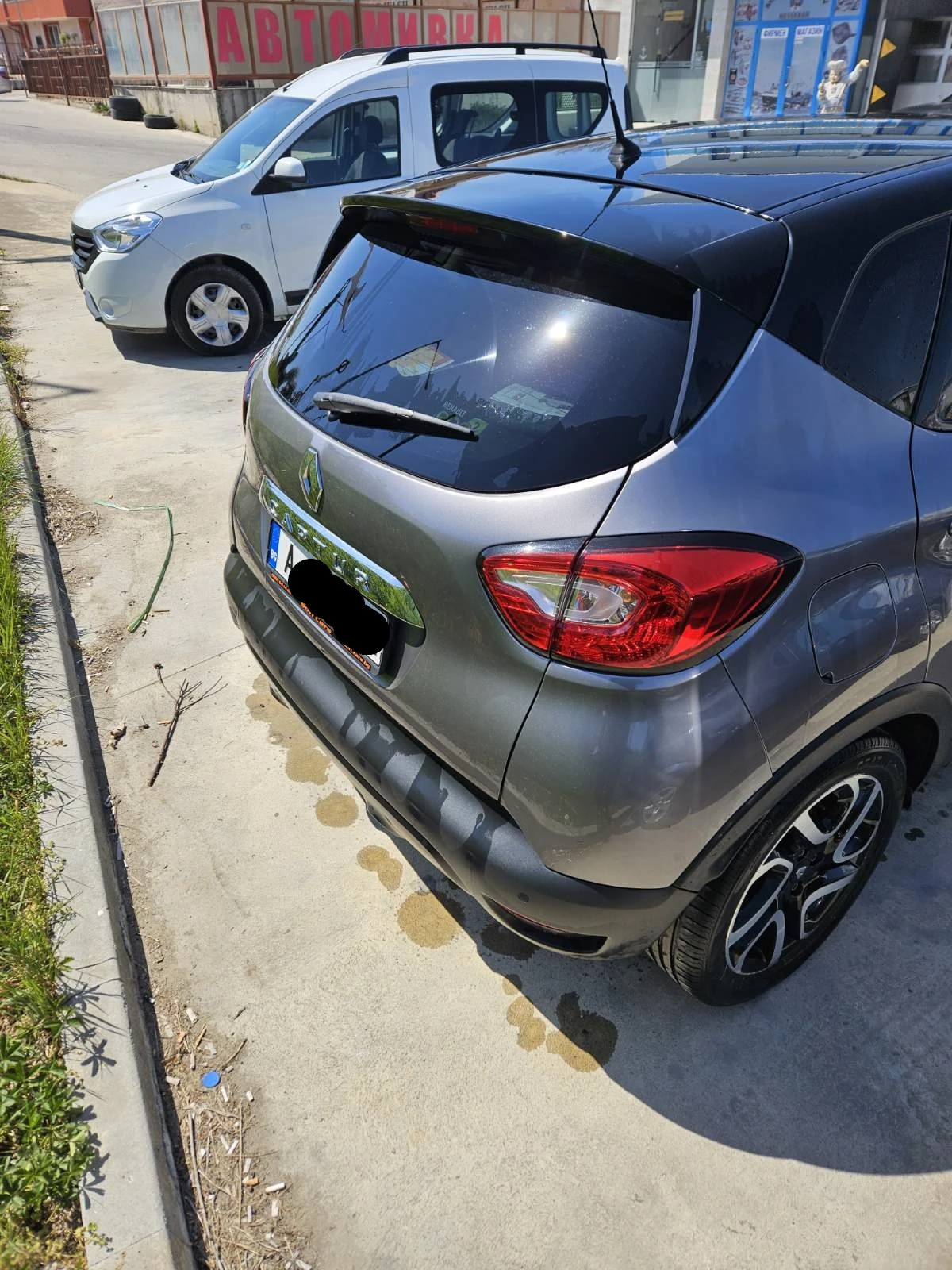 Renault Captur 1.5 - изображение 5