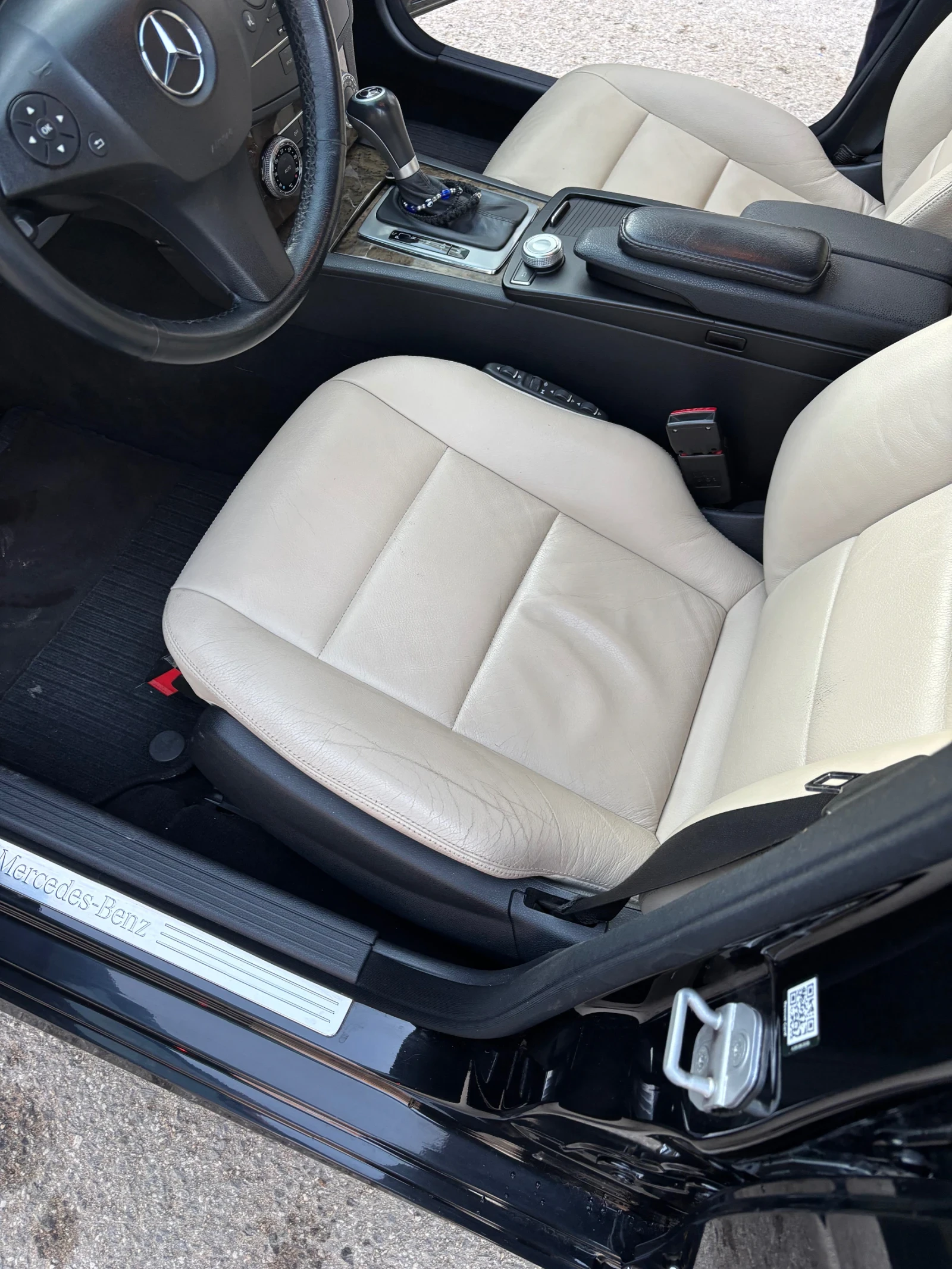 Mercedes-Benz C 320  - изображение 10