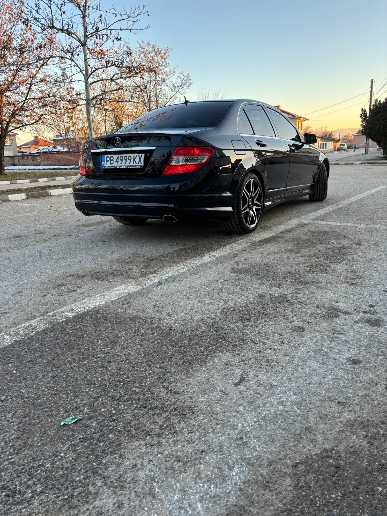 Mercedes-Benz C 320  - изображение 2