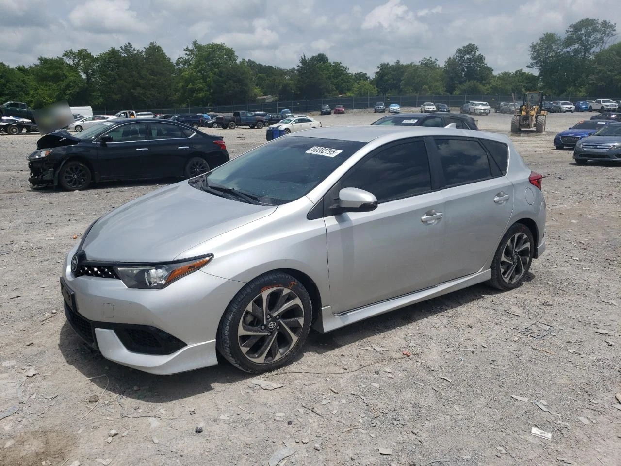 Toyota Auris  SCION IM - изображение 3