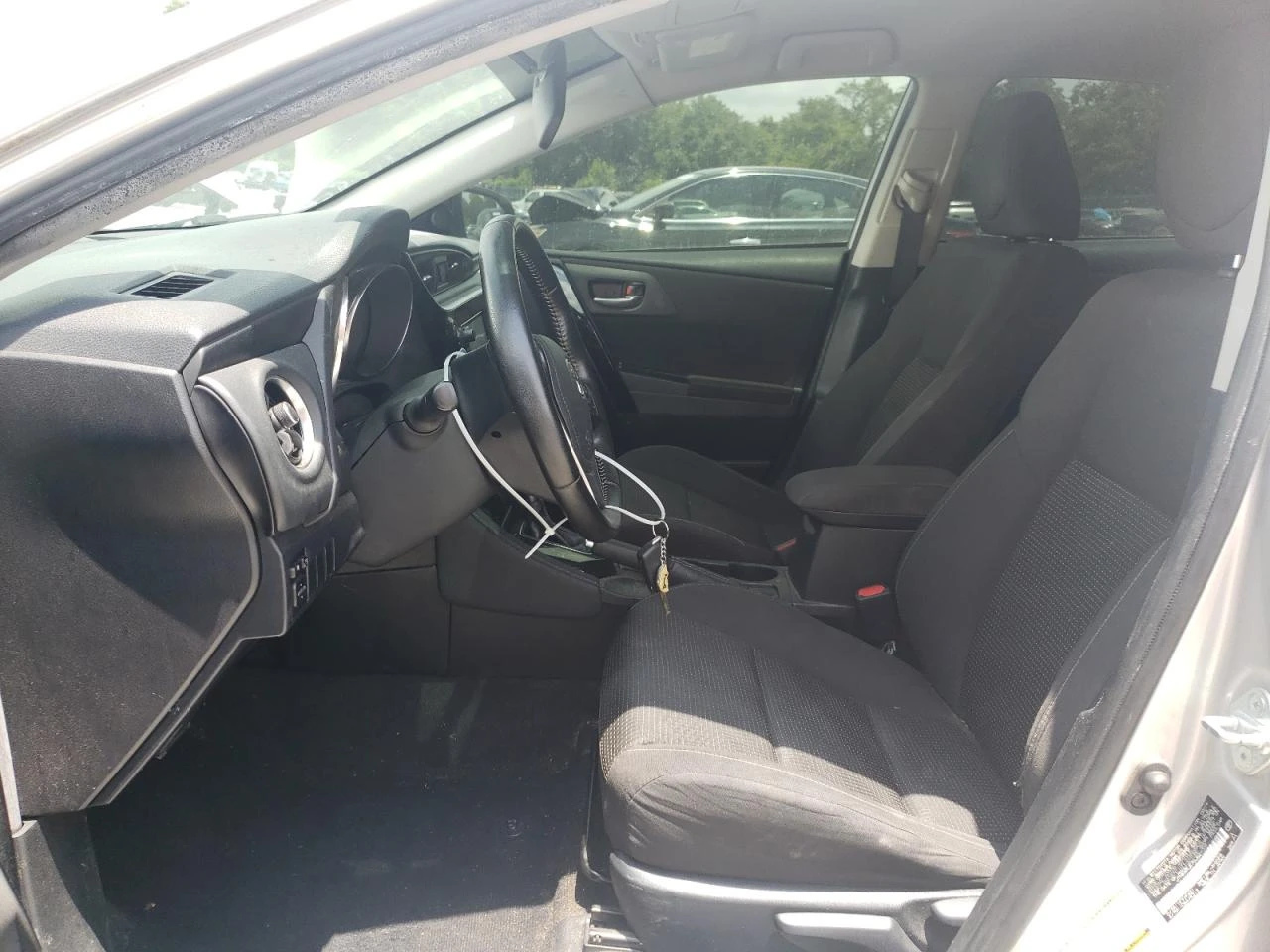 Toyota Auris  SCION IM - изображение 4