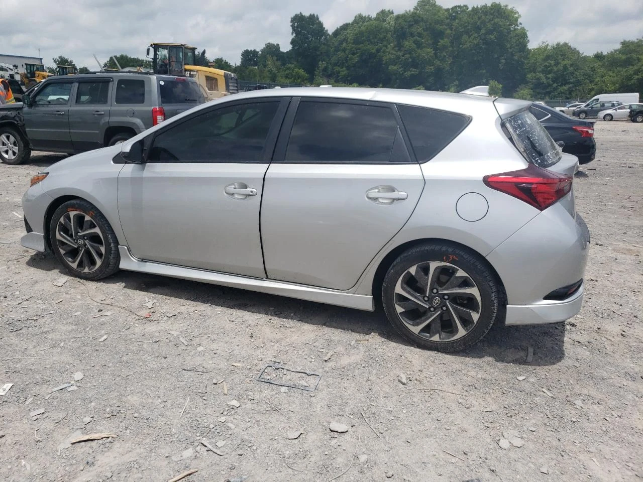 Toyota Auris  SCION IM - изображение 10