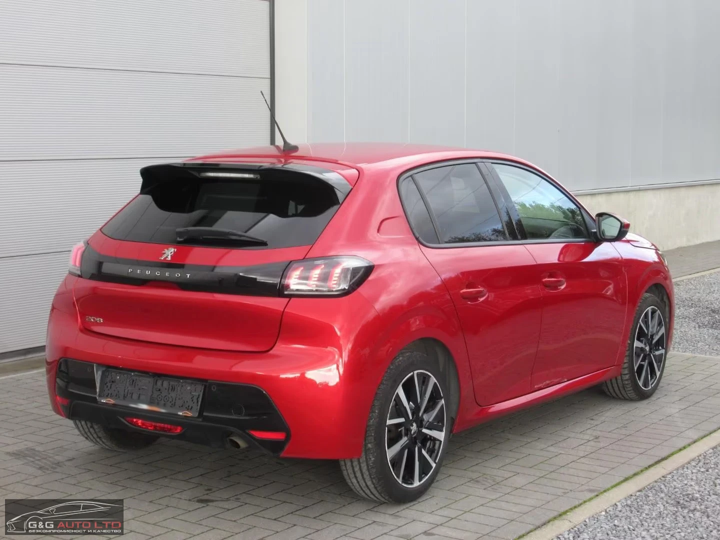 Peugeot 208 1.2PURE-TECH/101HP/ALLURE/CAM/NAVI/LED/DIGI/540g - изображение 6