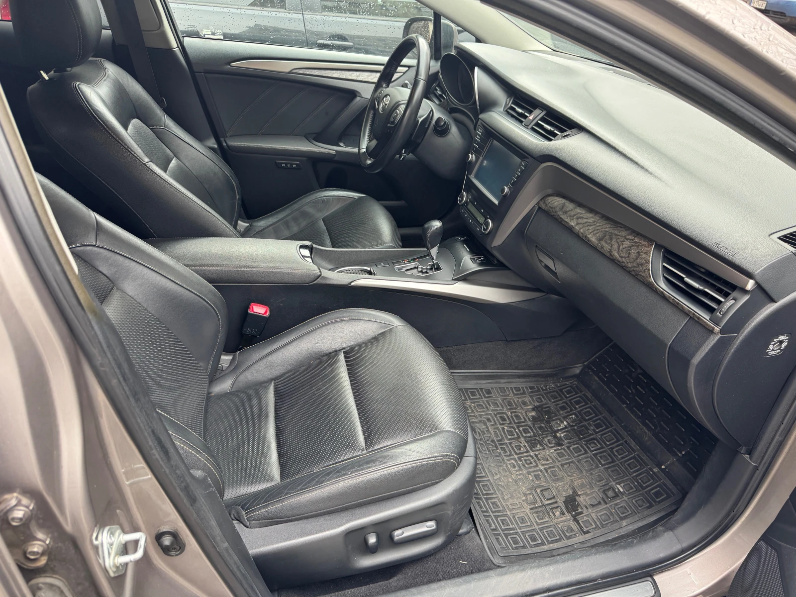 Toyota Avensis 2.0 FULL MAX  - изображение 4