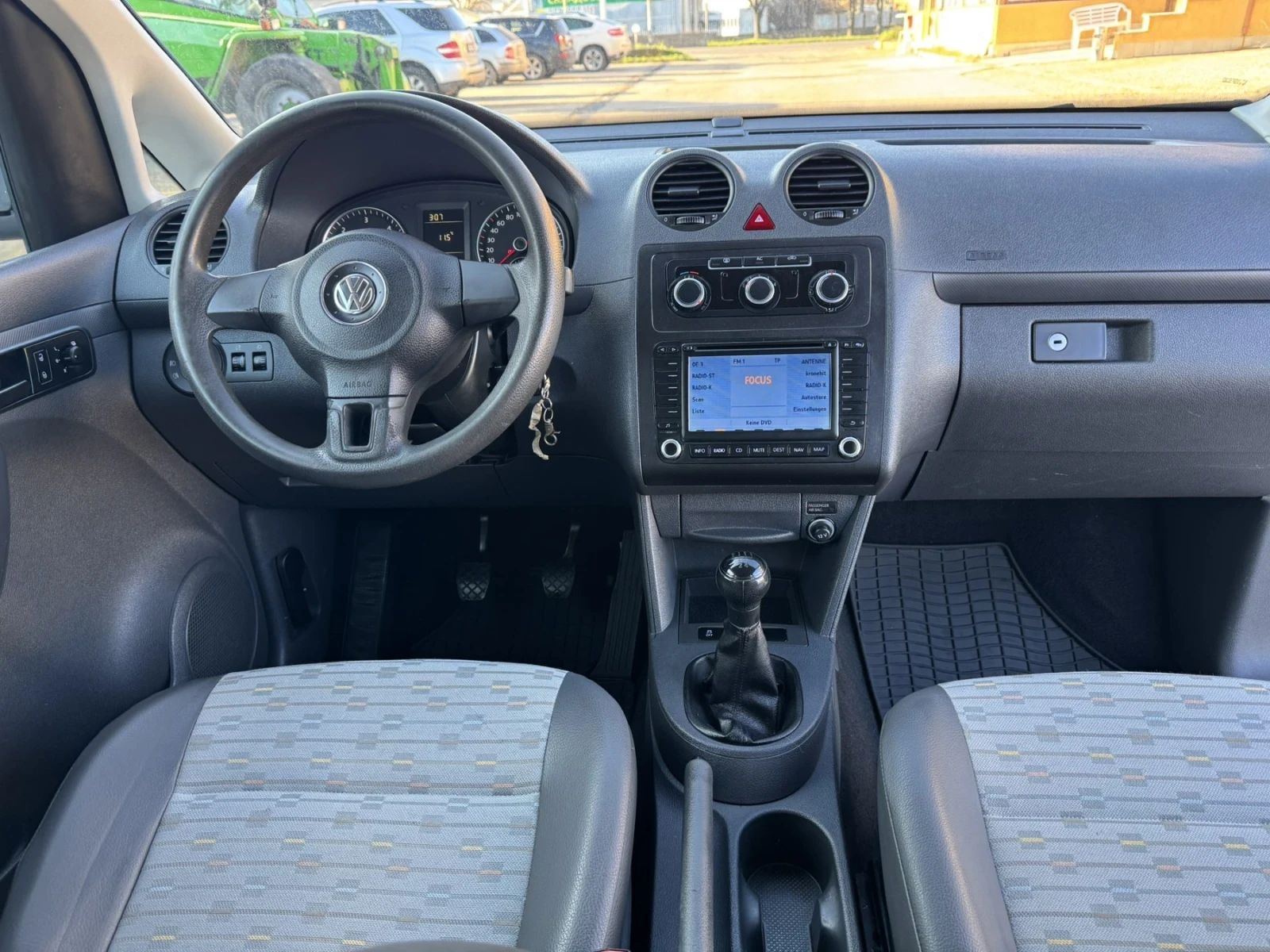 VW Caddy 1.6TDI Maxxsi 5����� | Mobile.bg � ����������� 13