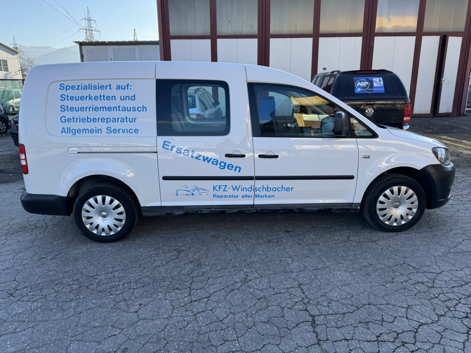 VW Caddy 1.6TDI Maxxsi 5места - изображение 3