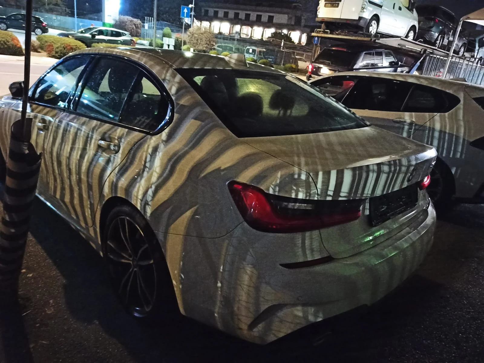 BMW 320 M-SPORT= 2021г. 190кс СЕРВИЗНА ИСТОРИЯ в БМВ! - изображение 4