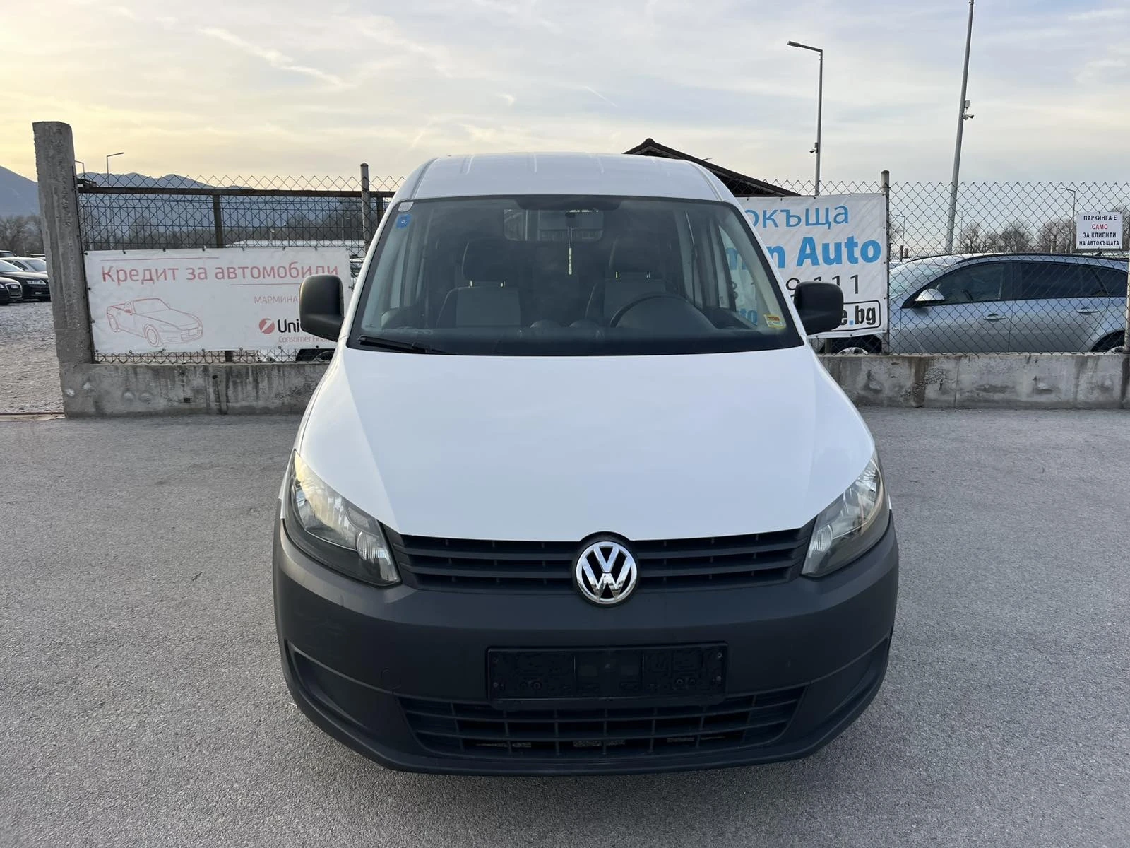 VW Caddy MAXI 1.6TDI 102кс EURO 5B КЛИМАТИК - изображение 2