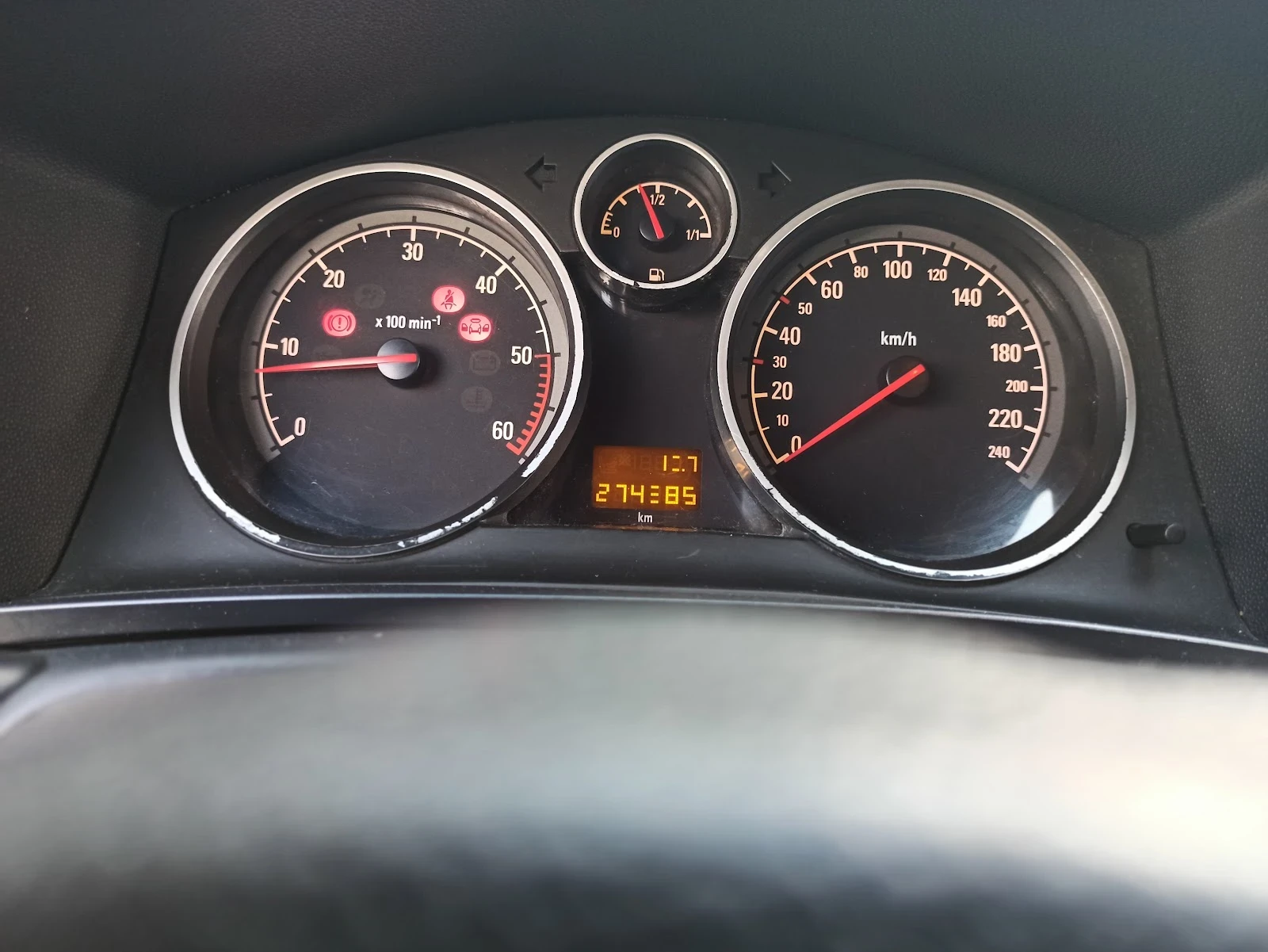 Opel Zafira, снимка 10 - Автомобили и джипове - 54183037