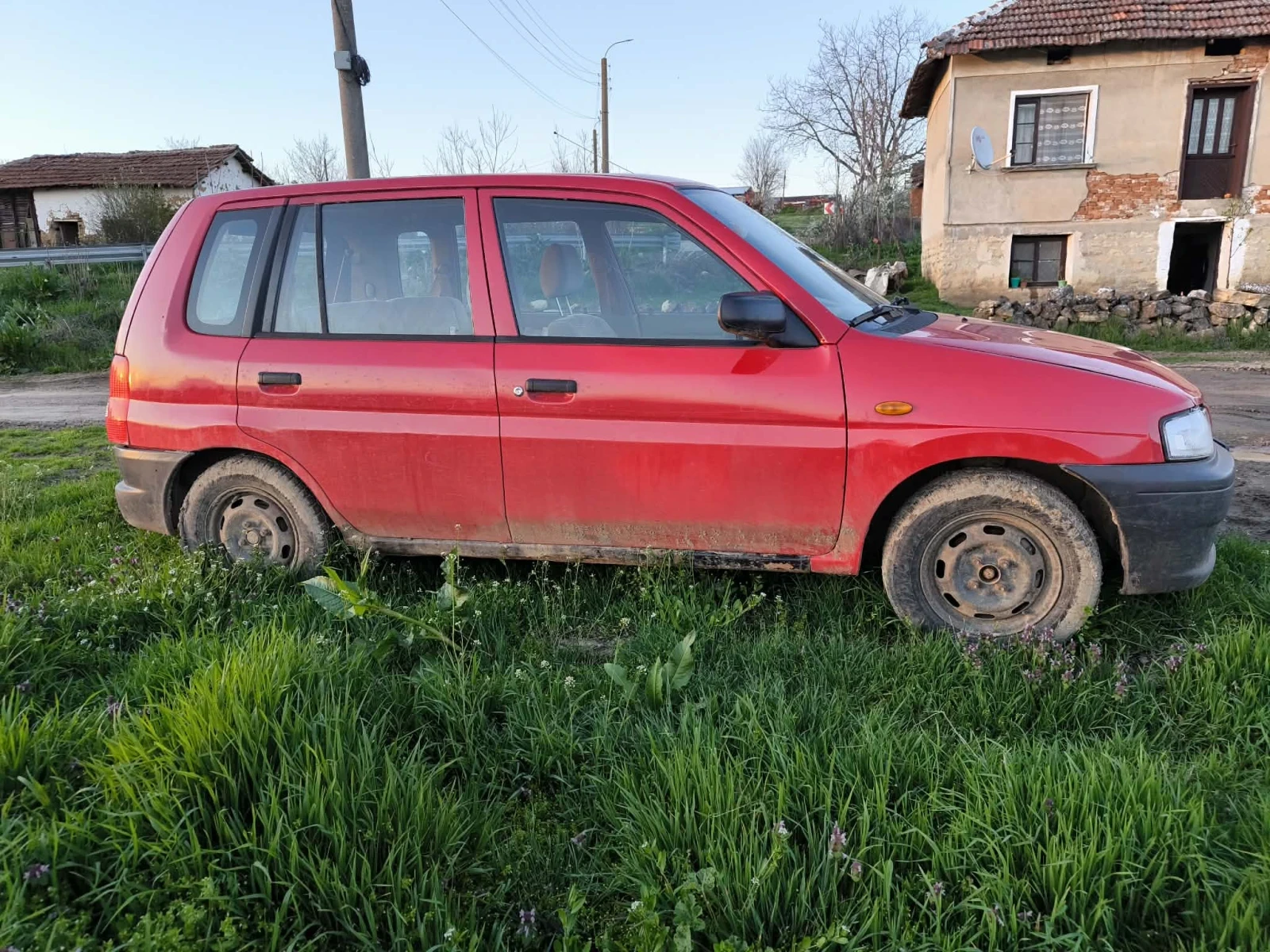 Mazda Demio, снимка 2 - Автомобили и джипове - 54101410