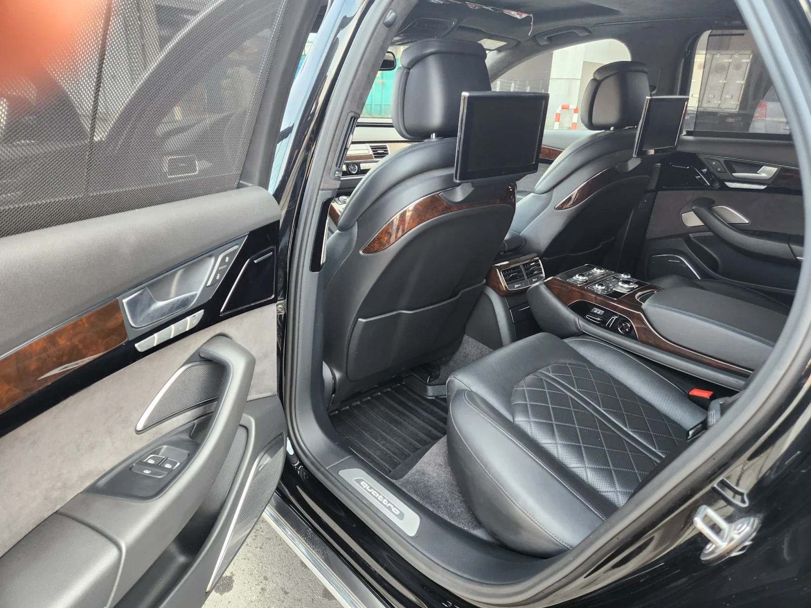 Audi A8 LUXURY, снимка 11 - Автомобили и джипове - 54102442