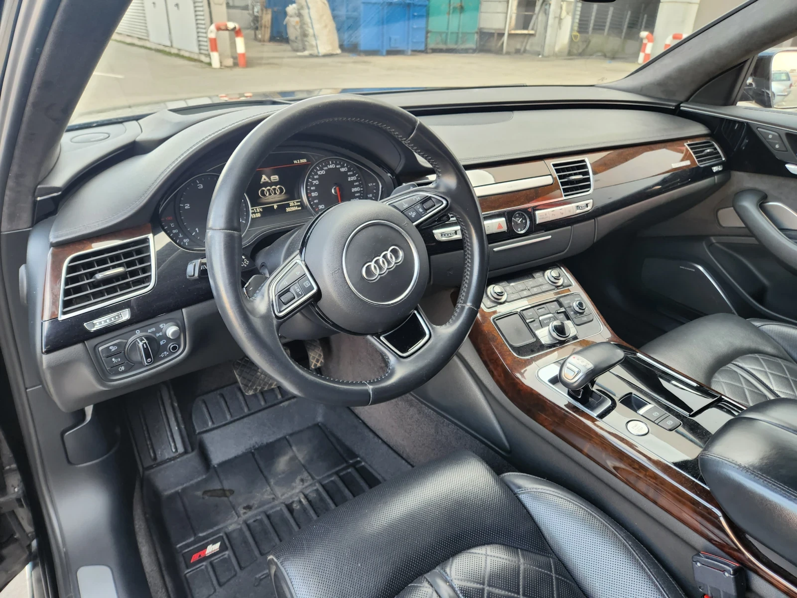 Audi A8 LUXURY, снимка 9 - Автомобили и джипове - 54102442