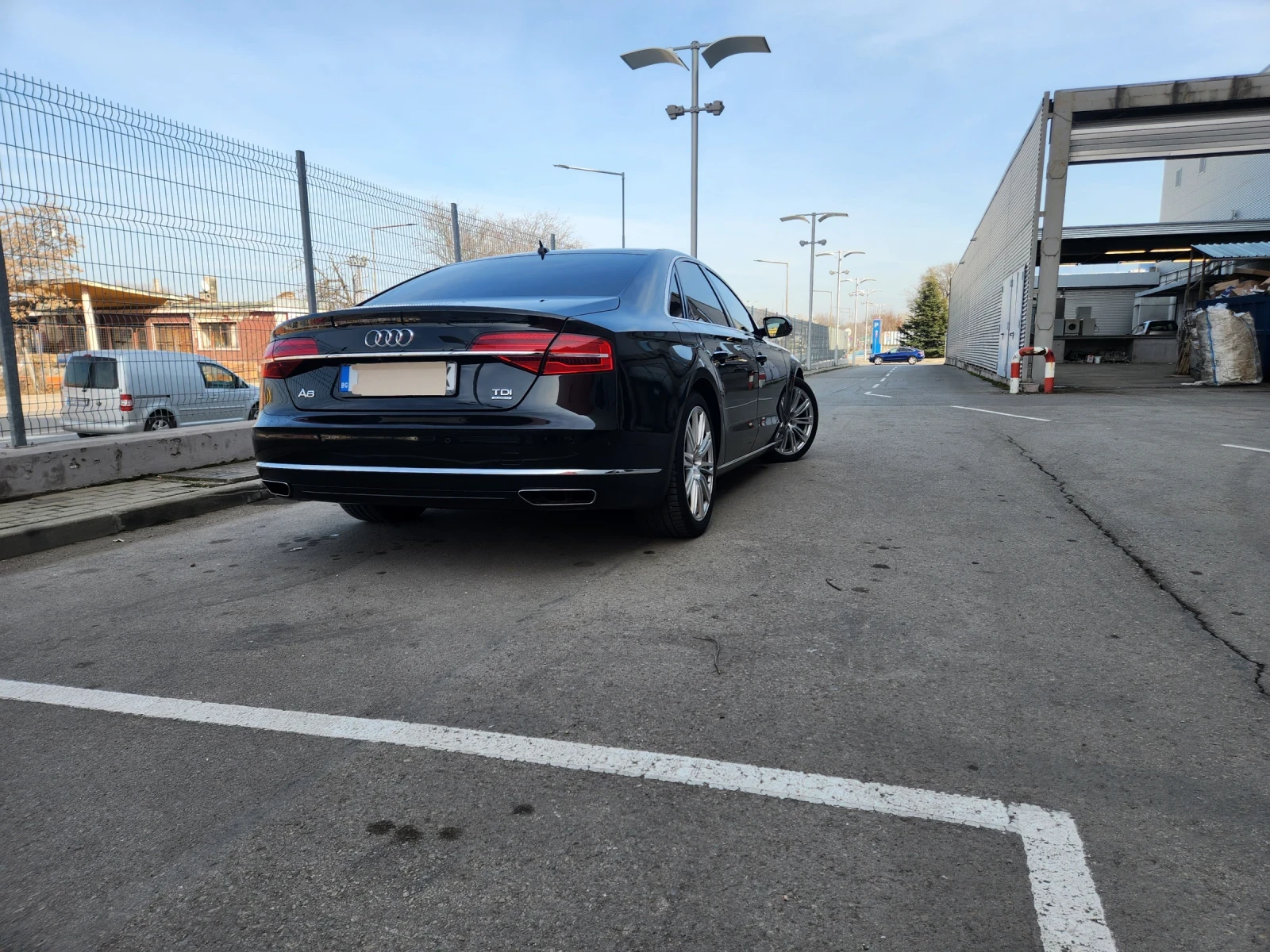 Audi A8 LUXURY, снимка 3 - Автомобили и джипове - 54102442