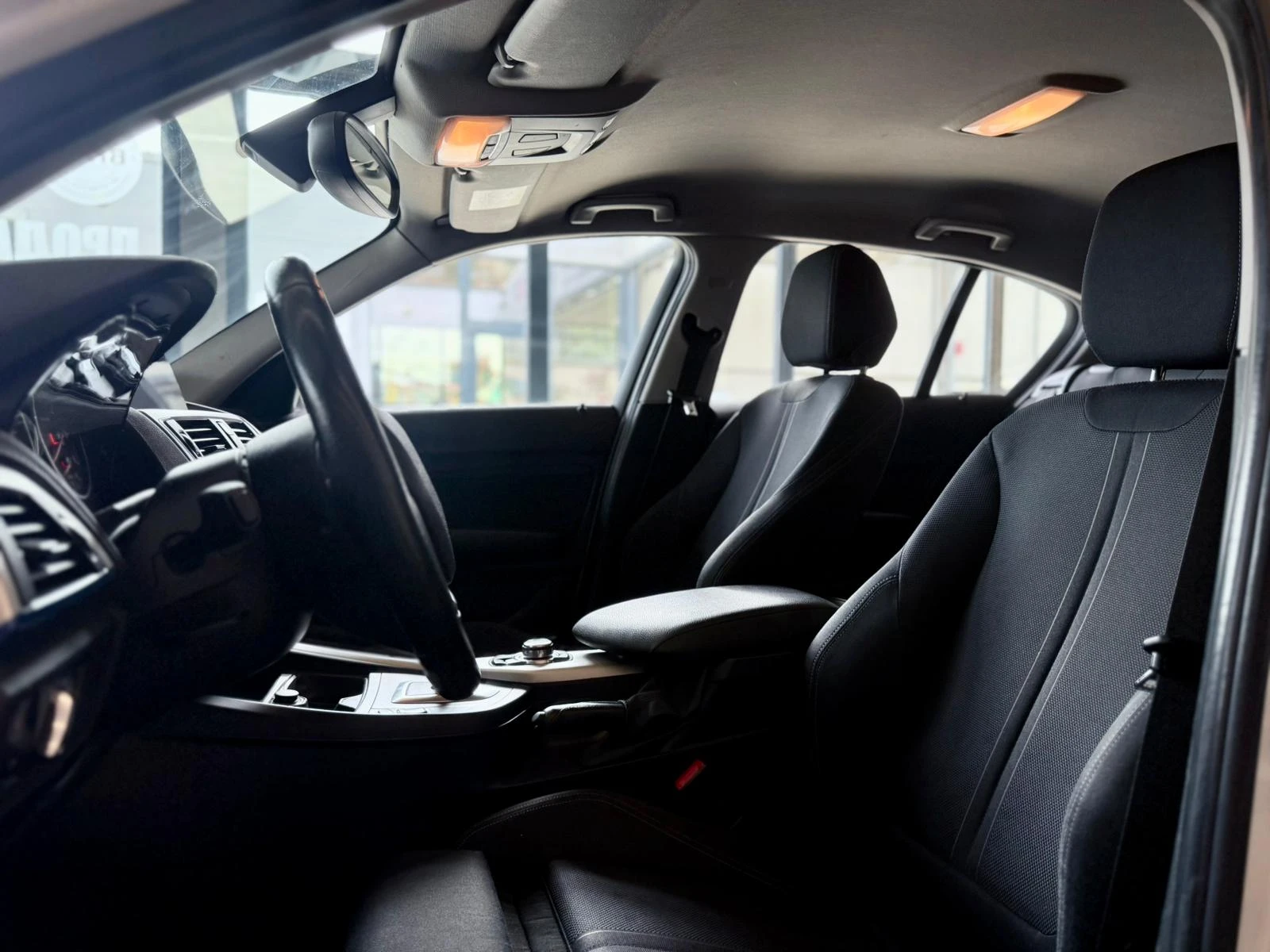 BMW 118 d* M pack* Лизинг, снимка 8 - Автомобили и джипове - 54211718