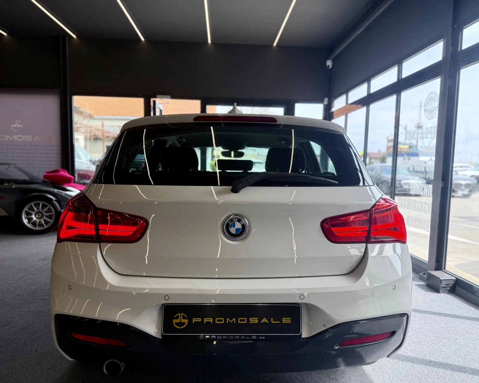 BMW 118 d* M pack* Лизинг, снимка 5 - Автомобили и джипове - 54211718