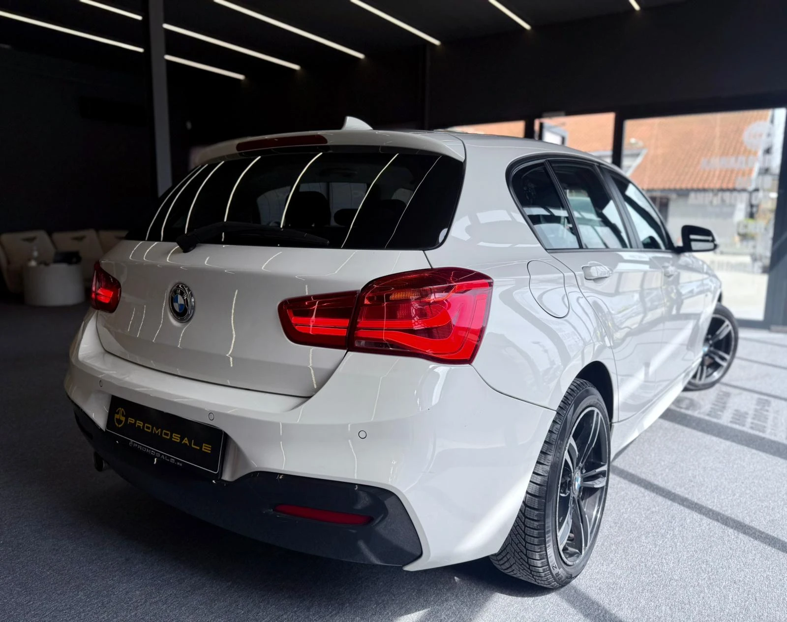 BMW 118 d* M pack* Лизинг, снимка 6 - Автомобили и джипове - 54211718