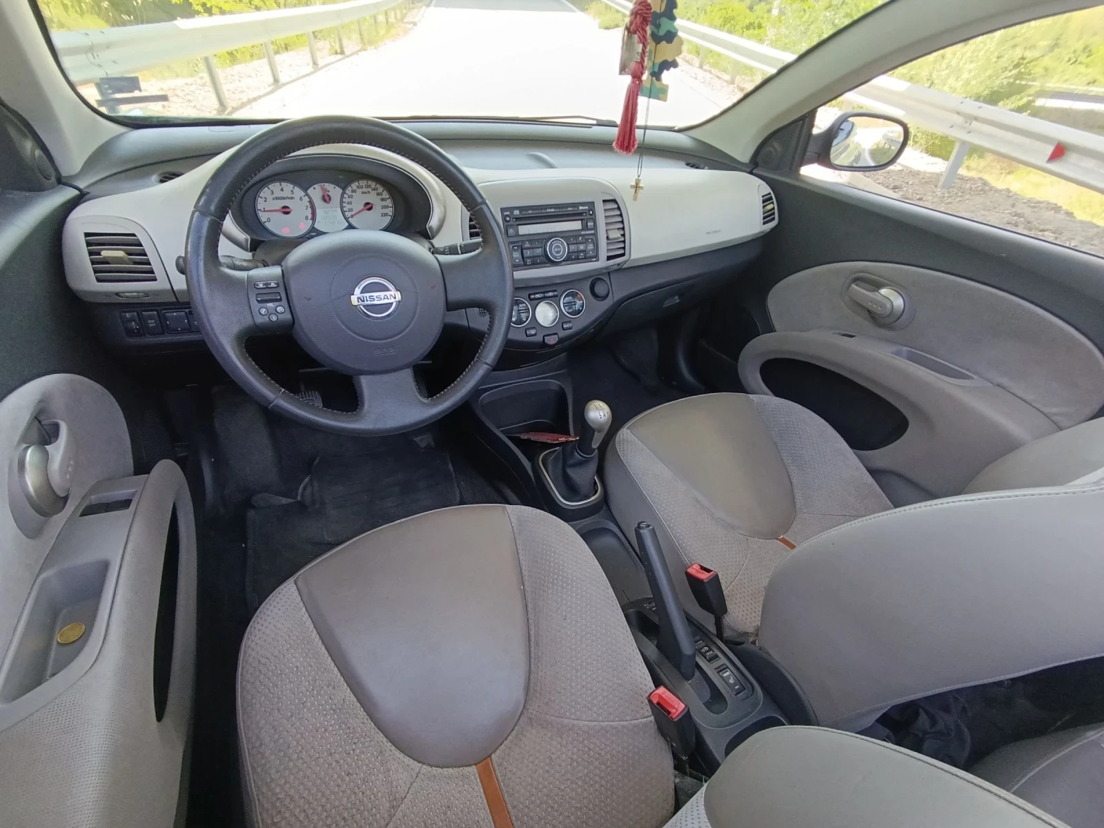 Nissan Micra 1.6 Cabrio, снимка 8 - Автомобили и джипове - 54442694
