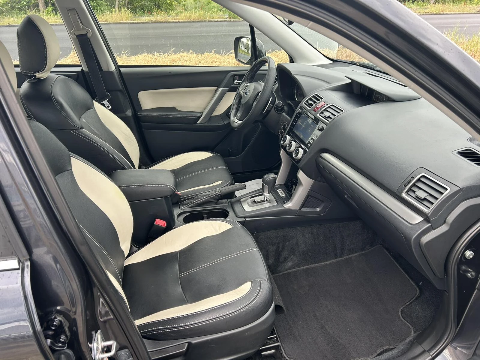 Subaru Forester 2.0 4X4, снимка 8 - Автомобили и джипове - 54616821