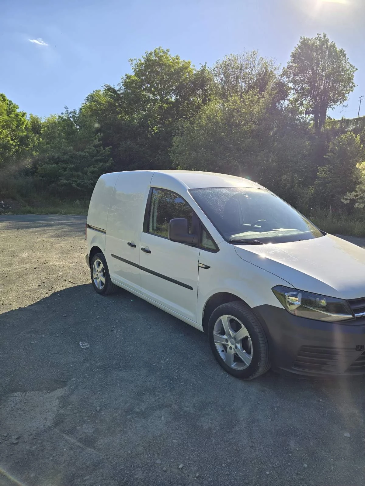 VW Caddy НОВ ВНОС, снимка 3 - Автомобили и джипове - 54681316