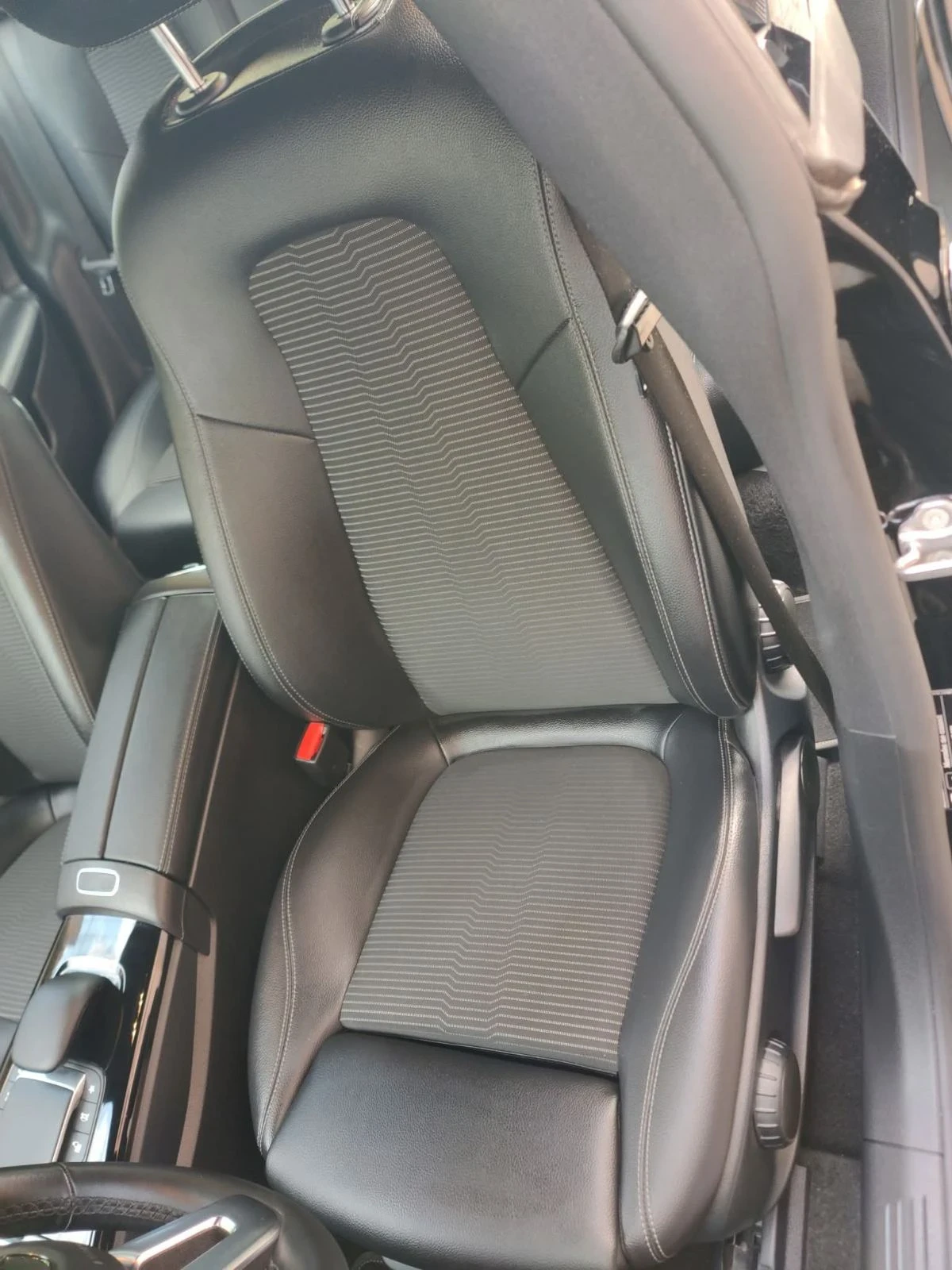 Mercedes-Benz CLA 250, снимка 4 - Автомобили и джипове - 55085227
