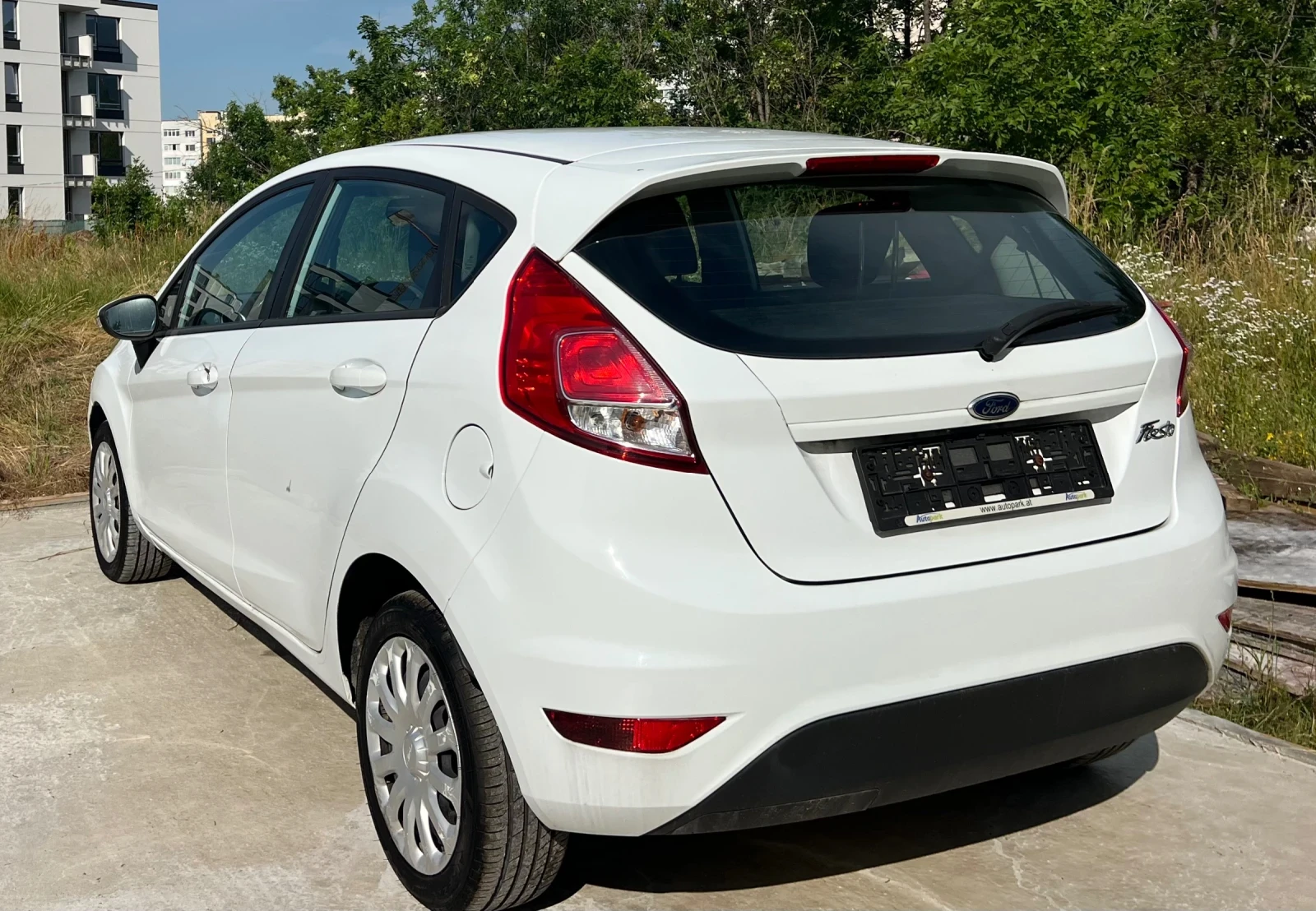 Ford Fiesta 1.0i Еuro6/B 82176Км//Titanium, снимка 3 - Автомобили и джипове - 55121881