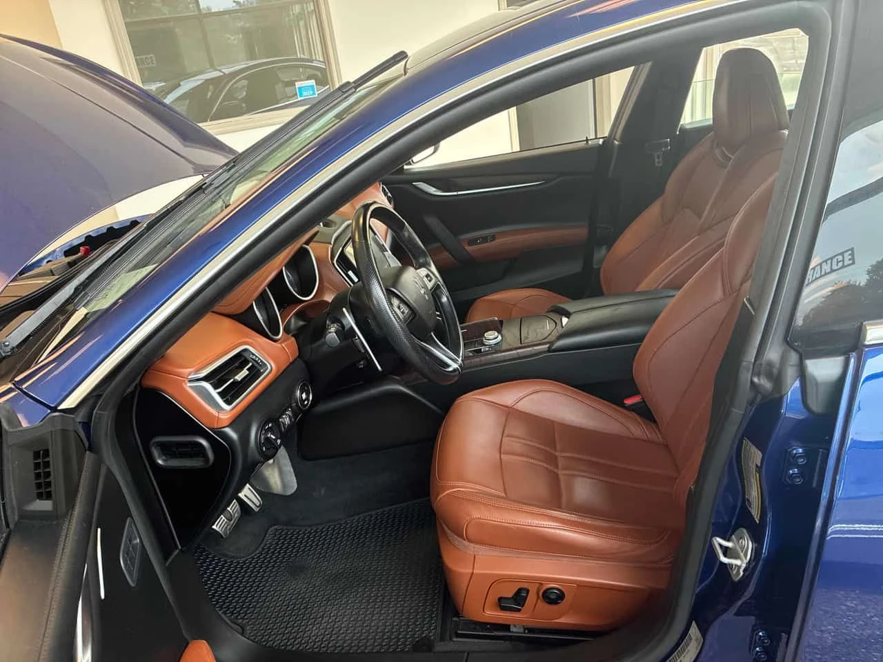 Maserati Ghibli  S Q4 GRANSPORT / БЕЗ ПЪРВОНАЧАЛНА ВНОСК, снимка 7 - Автомобили и джипове - 55472250