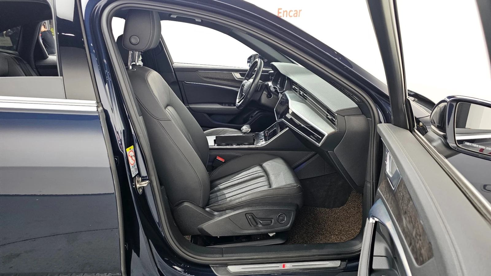 Audi A6 45 TDI Quattro Premium | HUD | 360  | Ventilated S, снимка 9 - Автомобили и джипове - 55728237