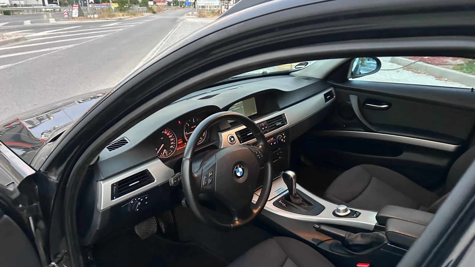 BMW 320 163кс АВТОМАТ НАВИГАЦИЯ КСЕНОН, снимка 7 - Автомобили и джипове - 55781014