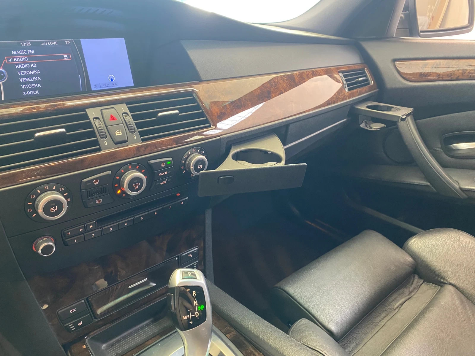 BMW 525 iX 218kc, снимка 13 - Автомобили и джипове - 55957757