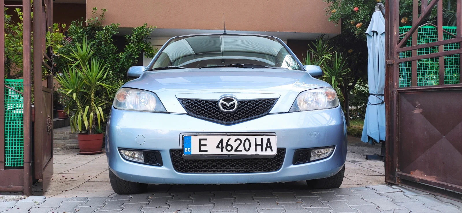 Mazda 2