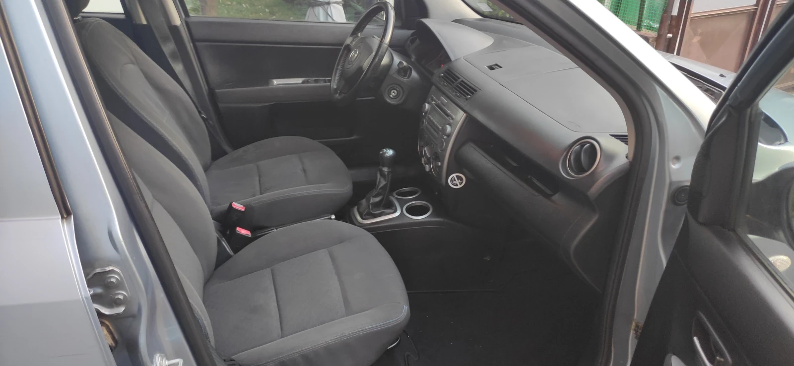 Mazda 2, снимка 6 - Автомобили и джипове - 56153891