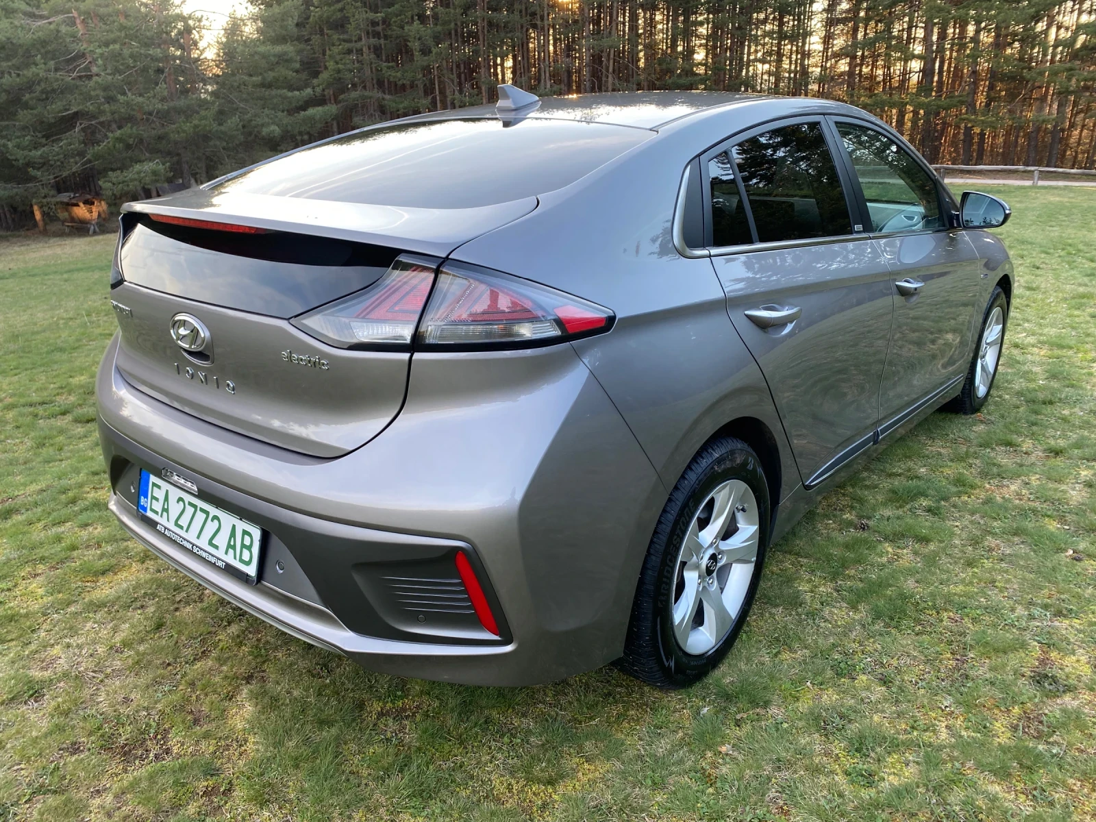 Hyundai Ioniq НОВ ВНОС-ГЕРМАНИЯ, ТОП СЪСТОЯНИЕ, снимка 5 - Автомобили и джипове - 56241746
