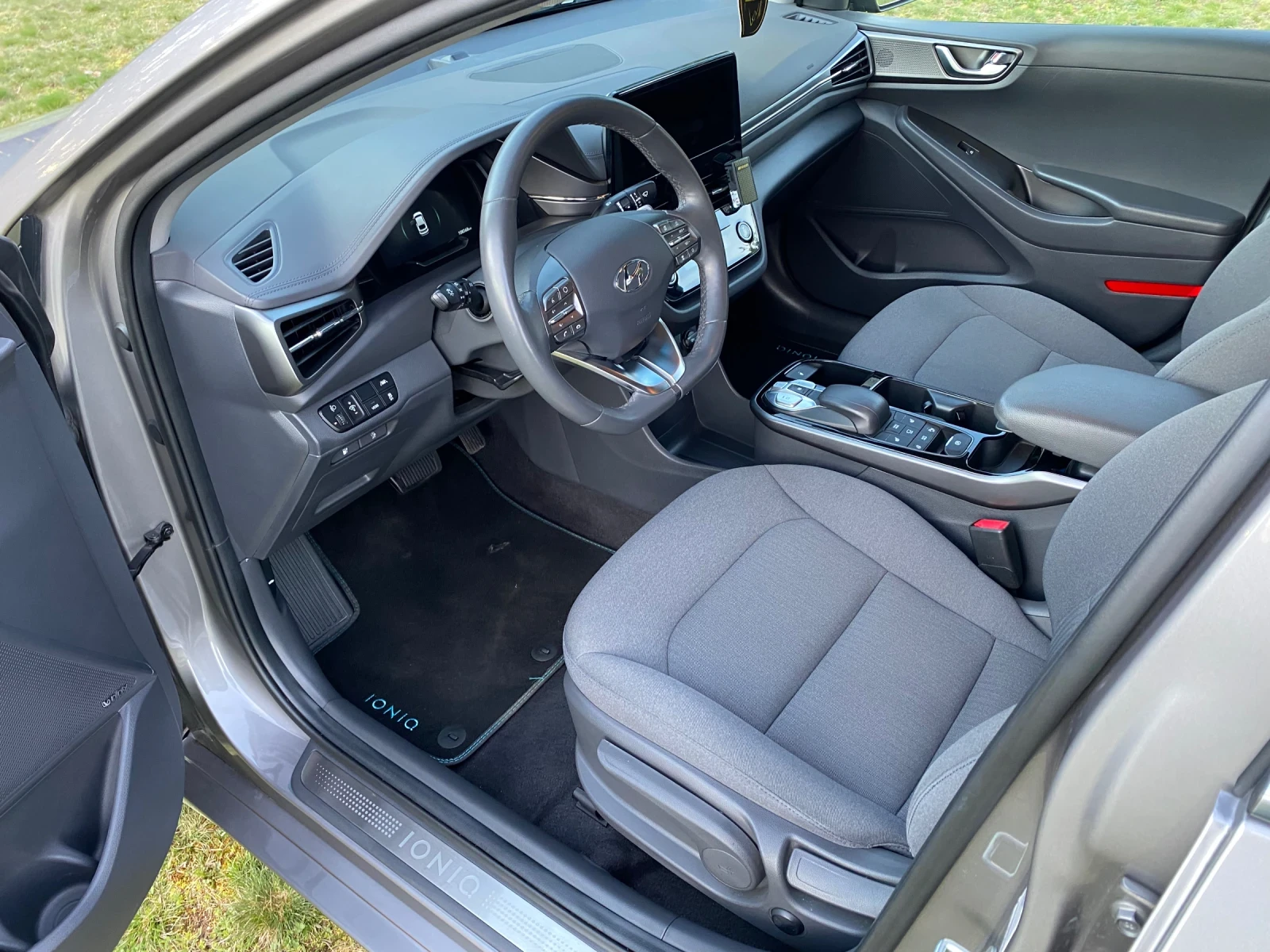 Hyundai Ioniq НОВ ВНОС-ГЕРМАНИЯ, ТОП СЪСТОЯНИЕ, снимка 8 - Автомобили и джипове - 56241746