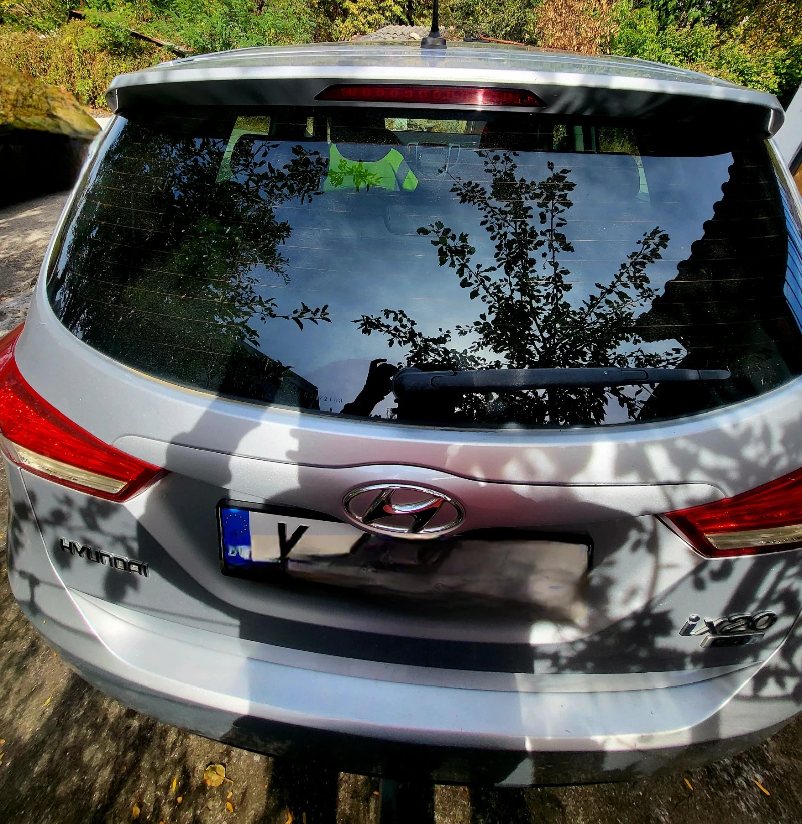 Hyundai Ix20, снимка 3 - Автомобили и джипове - 56460524