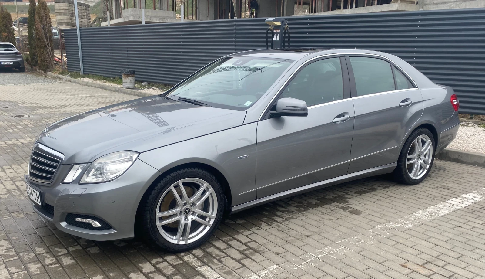Mercedes-Benz E 350 3.0 CDI, снимка 5 - Автомобили и джипове - 56584409