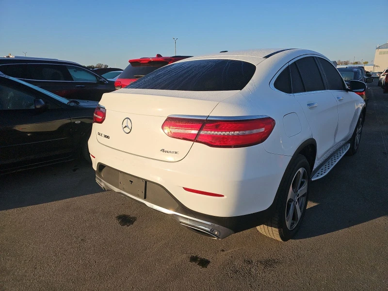 Mercedes-Benz GLC 300, снимка 4 - Автомобили и джипове - 48724606