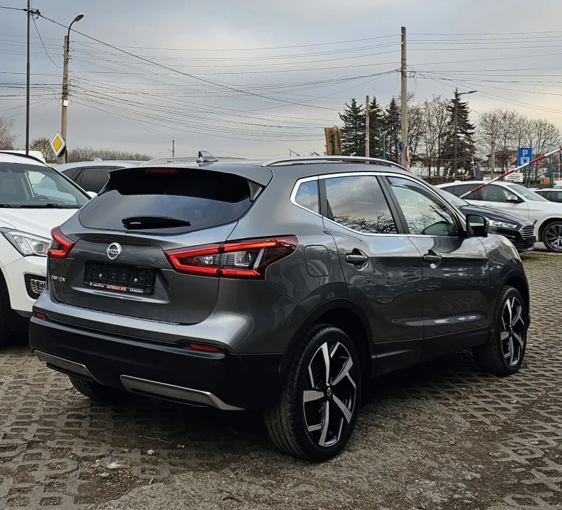 Nissan Qashqai 1.3 DIG-T Tekna + 360 Камери Keyless Панорама, снимка 5 - Автомобили и джипове - 48949189