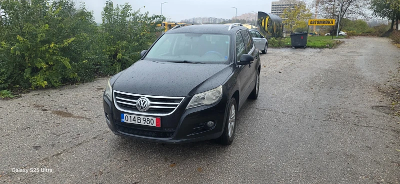 VW Tiguan 2.0d  4x4, снимка 14 - Автомобили и джипове - 52471720