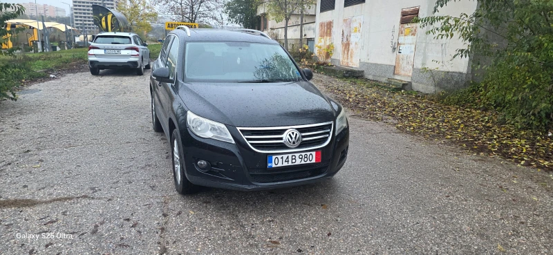 VW Tiguan 2.0d  4x4, снимка 12 - Автомобили и джипове - 52471720