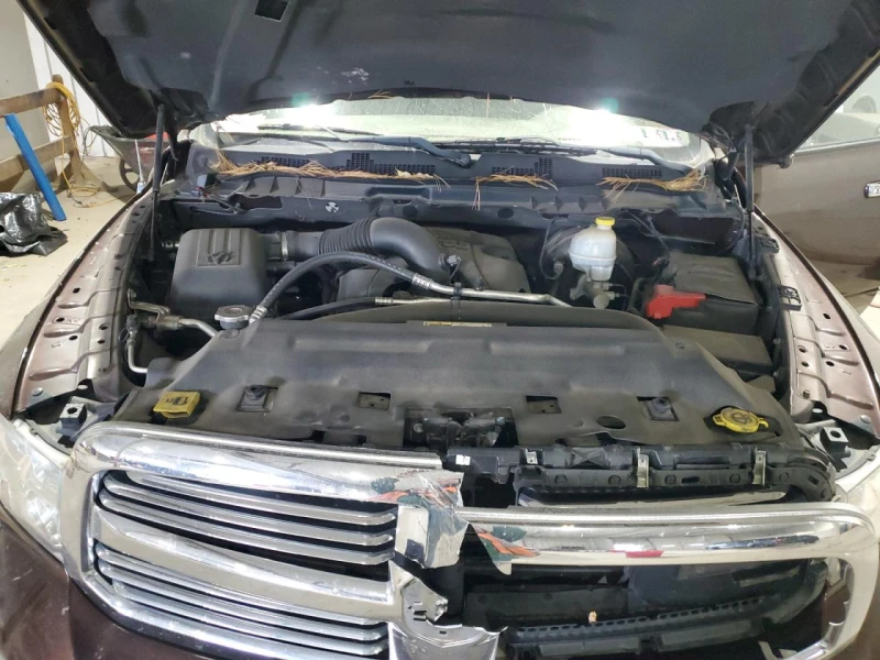 Dodge RAM 1500 5.7 HEMI V8 / 4&#215;4 / Големи хромирани джанти /, снимка 11 - Автомобили и джипове - 52670027