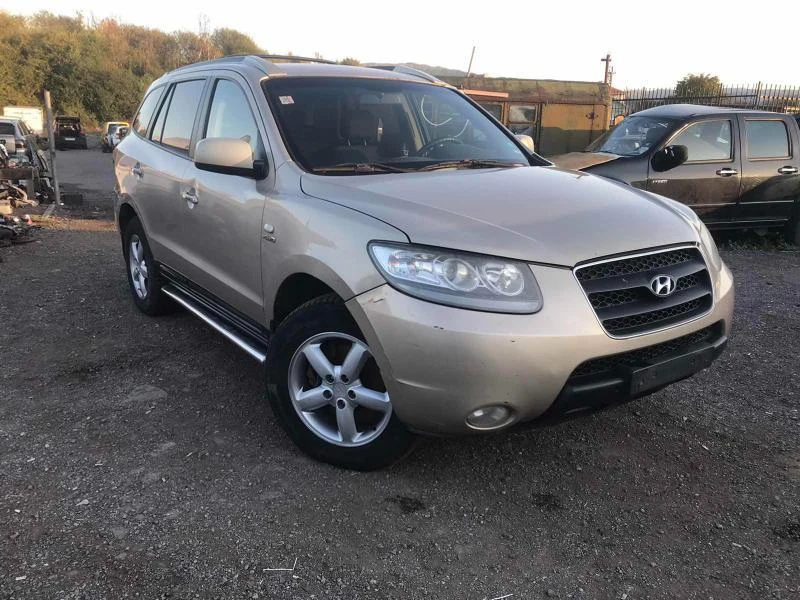 Hyundai Santa fe 2.2CRDi,155кс.4WD, 7 местна, снимка 1 - Автомобили и джипове - 26773964