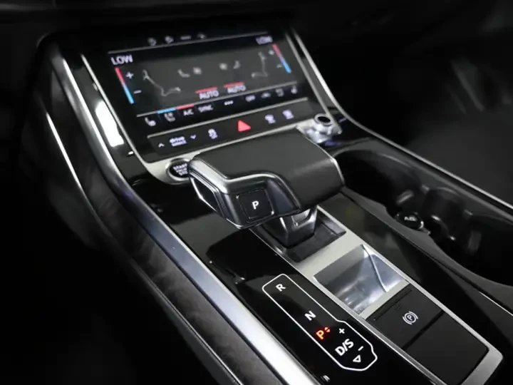 Audi Q7 Progressiv * S-Line * БЕЗ ИНЦ * 360CAM * ОБДУХВАНЕ, снимка 14 - Автомобили и джипове - 54995680