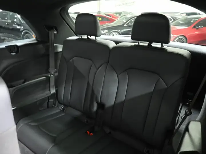 Audi Q7 Progressiv * S-Line * БЕЗ ИНЦ * 360CAM * ОБДУХВАНЕ, снимка 11 - Автомобили и джипове - 54995680